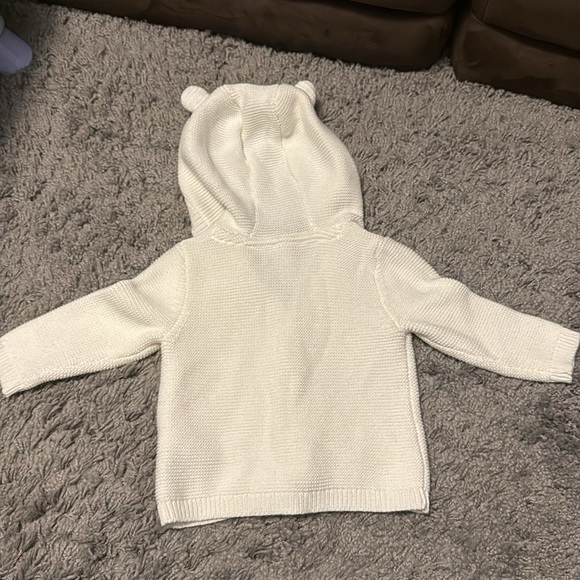 Carter’s White Baby Sweater With Bear Ears On Hoodie - Picture 7 of 11